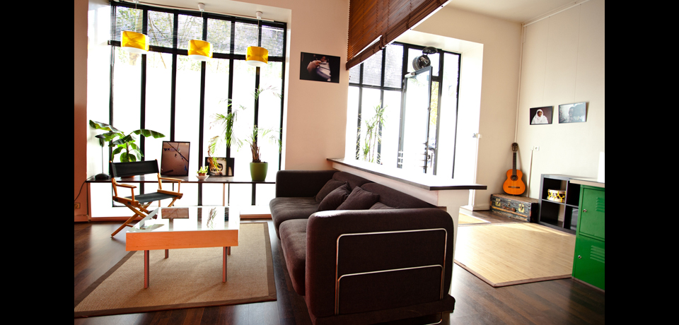 CAVERNE STUDIO - LOUNGE AREA