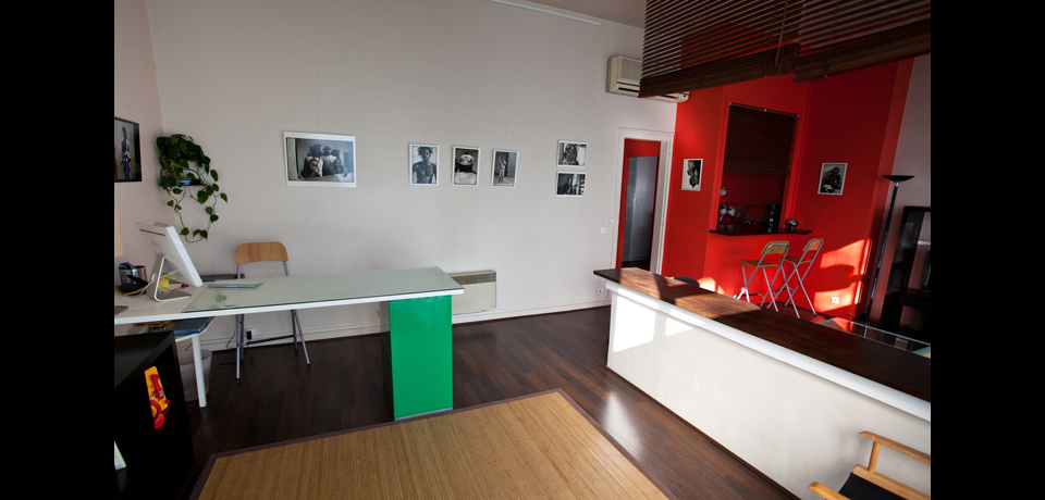 CAVERNE STUDIO - LOUNGE AREA