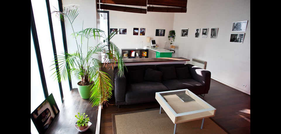 CAVERNE STUDIO - LOUNGE AREA