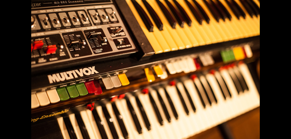 CAVERNE STUDIO - BACKLINE