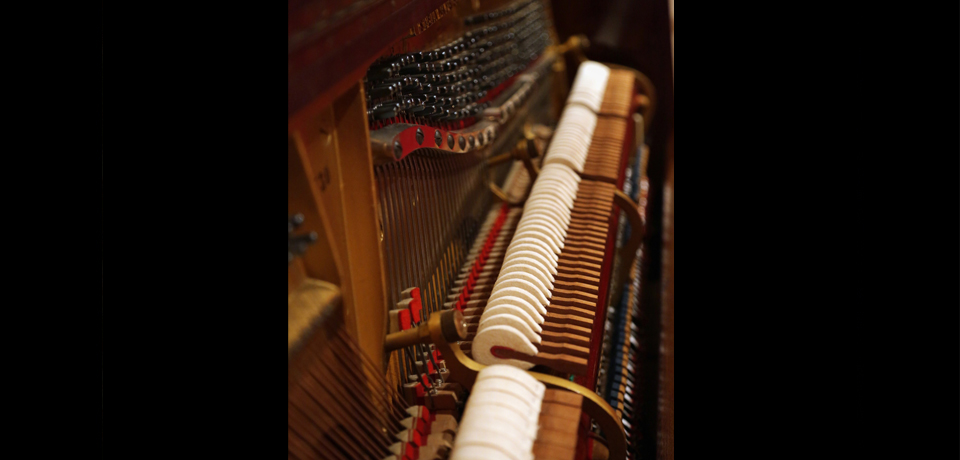 CAVERNE STUDIO - STEINWAY UPRIGHT PIANO MODEL K 1911