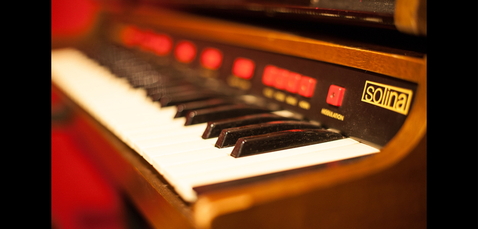 CAVERNE STUDIO - EMINENT SOLINA STRING ENSEMBLE