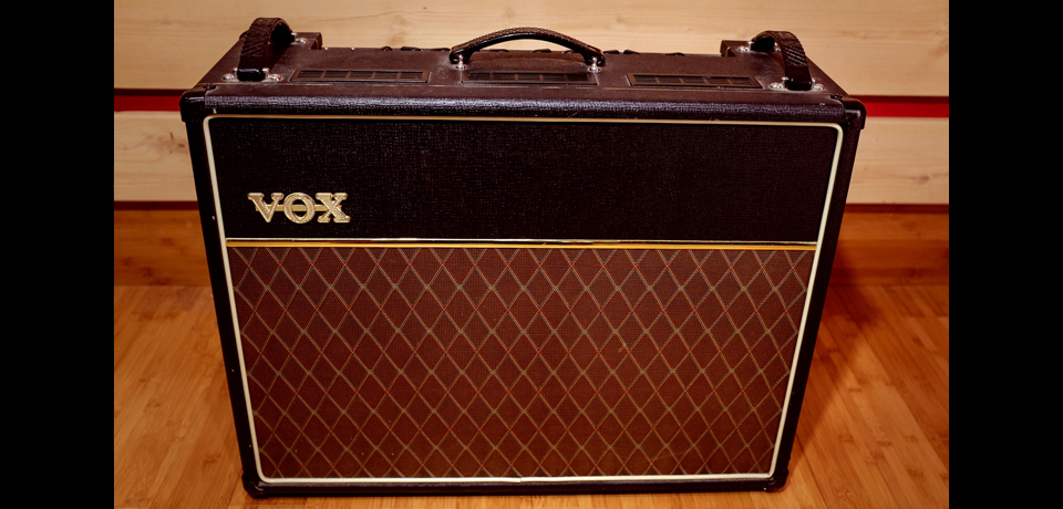 CAVERNE STUDIO - VOX AC30